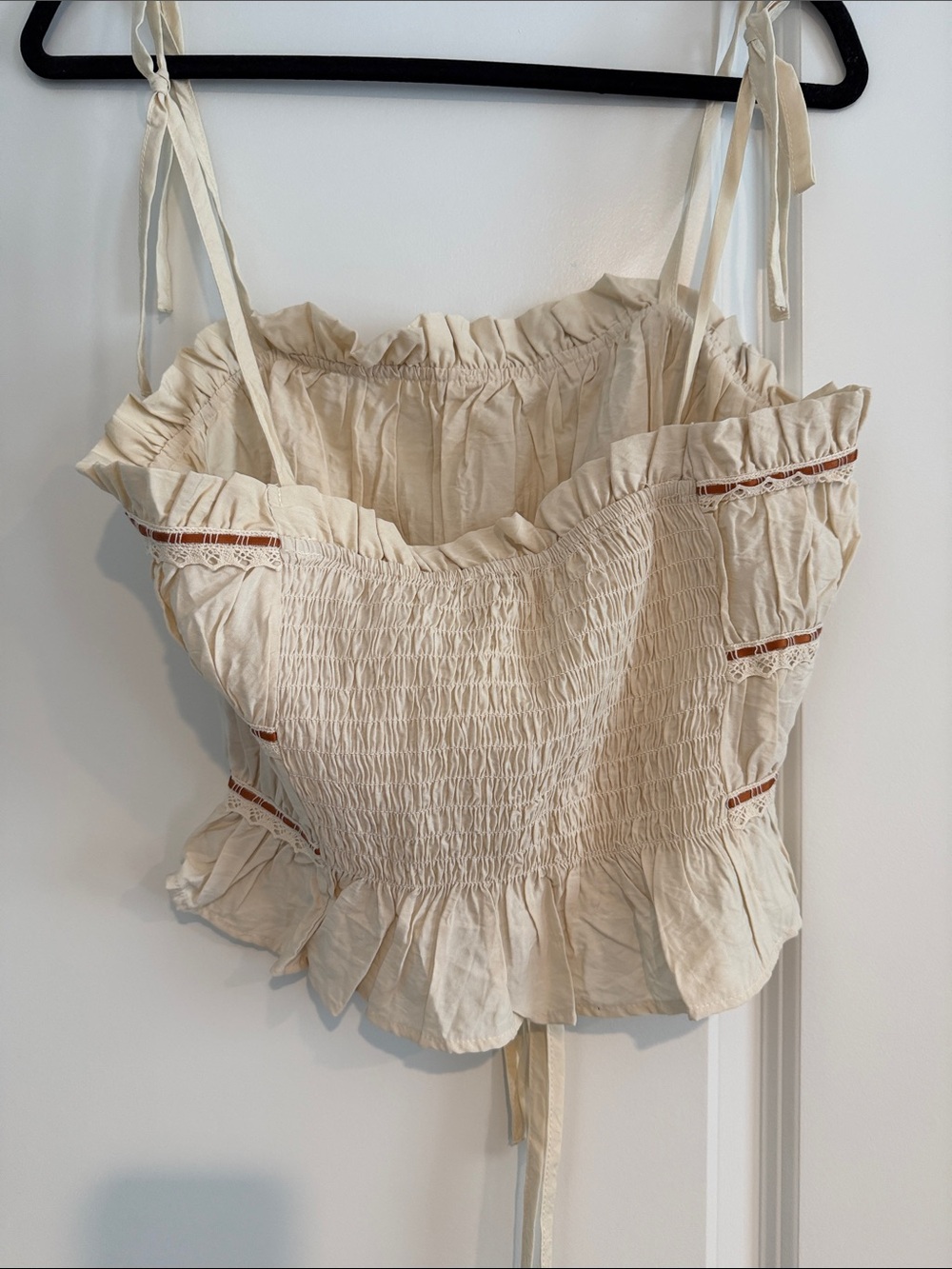 Boho Ruffle Crop Top Cream Lace Trim Tie Front Size Medium - Picture 3 of 3